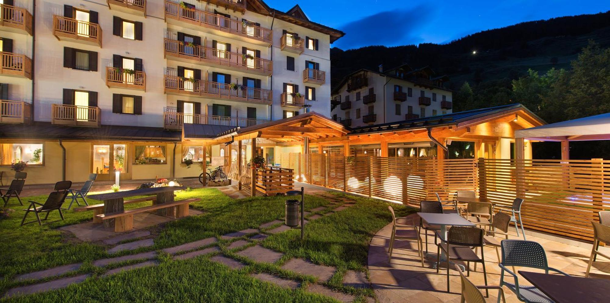 Hotel Cristallo Peio Εξωτερικό φωτογραφία